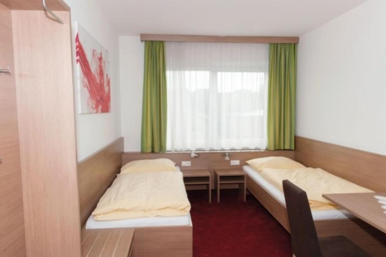 Gasthof Pension Auzinger Meggenhofen Extérieur photo